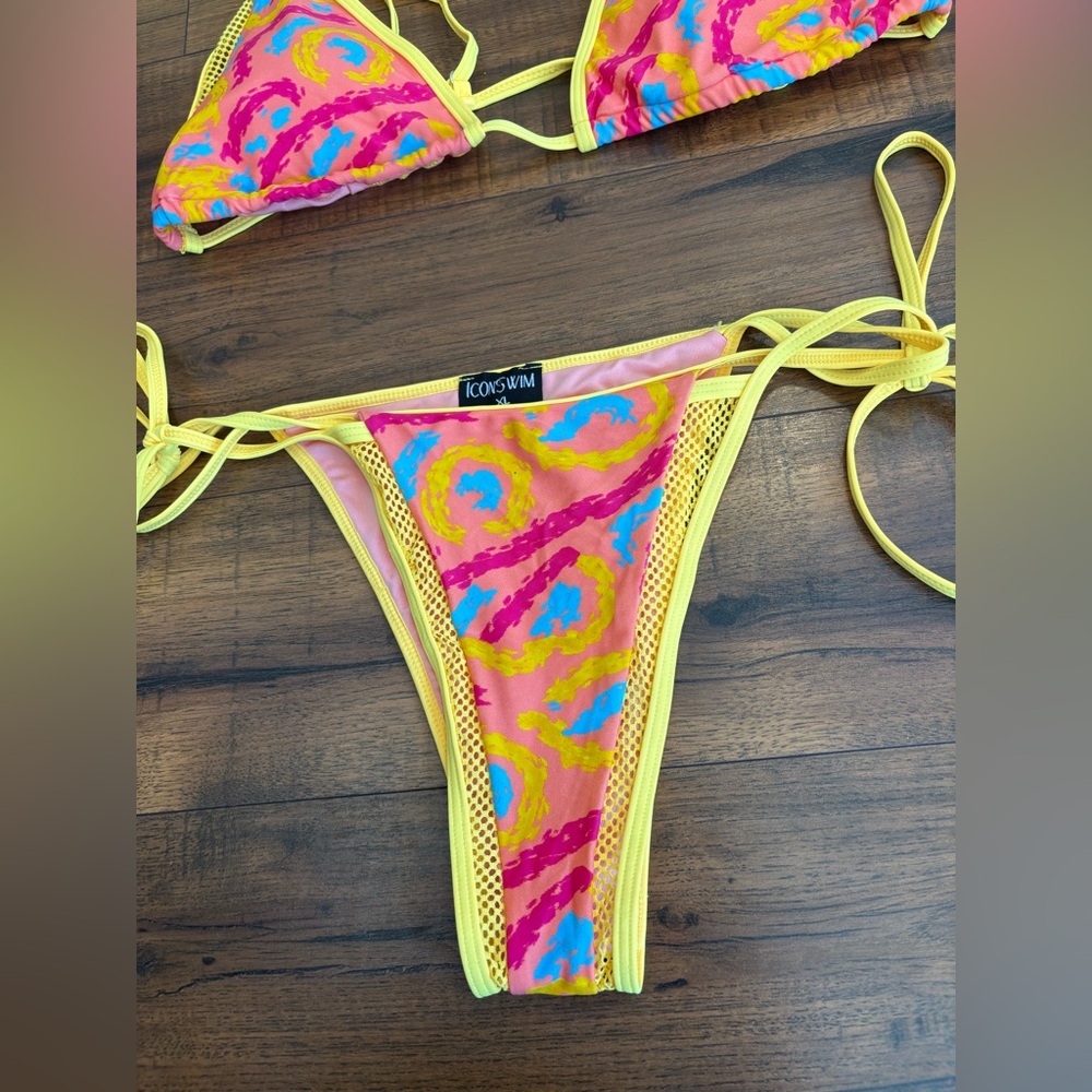 Icon Swim size XL Bikini Two Peice Pink Yellow Swirl tie closure adjustable NWT - Picture 2 of 4